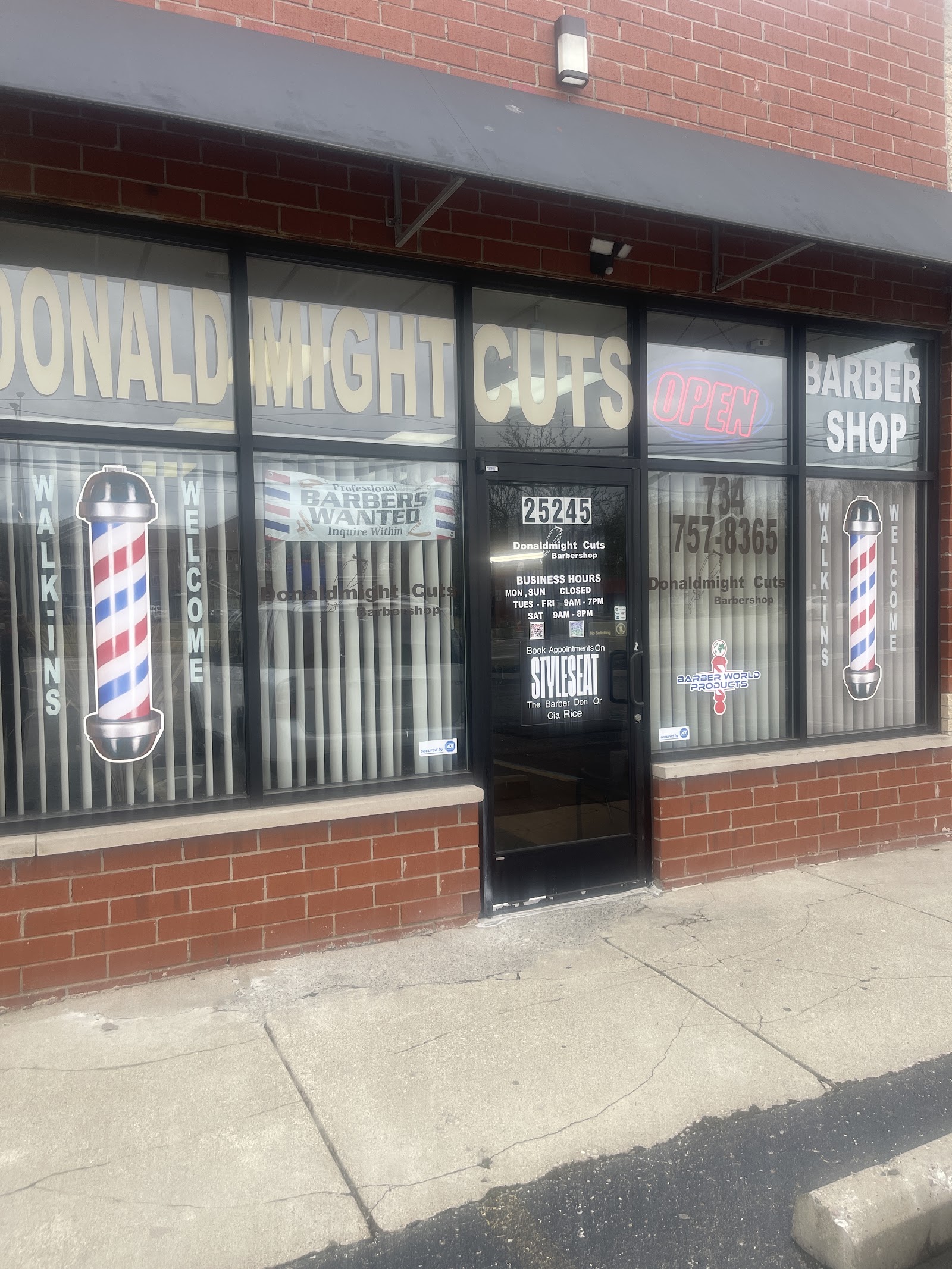 Donaldmight Cuts Barbershop — photo