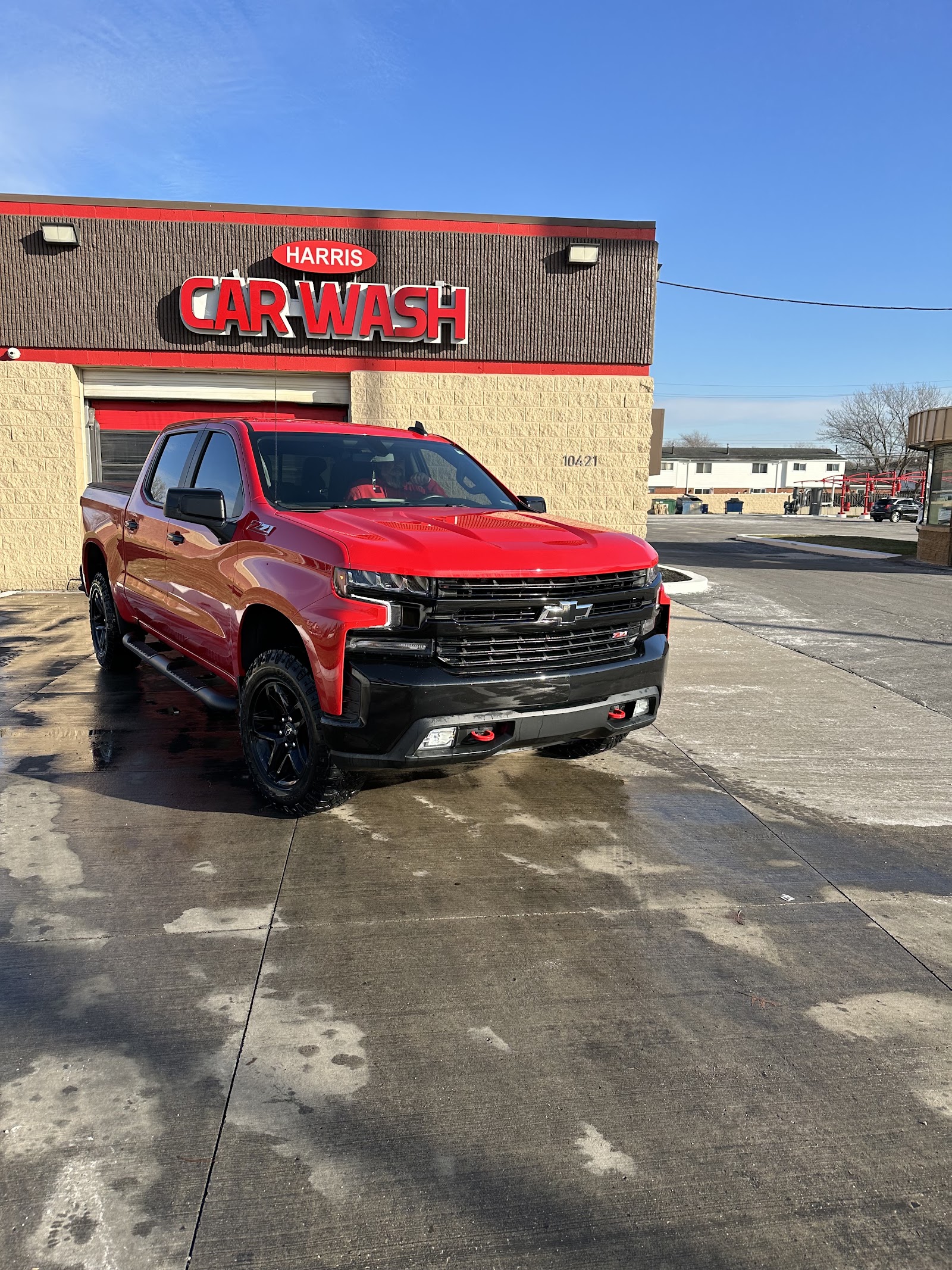 Harris Carwash — photo