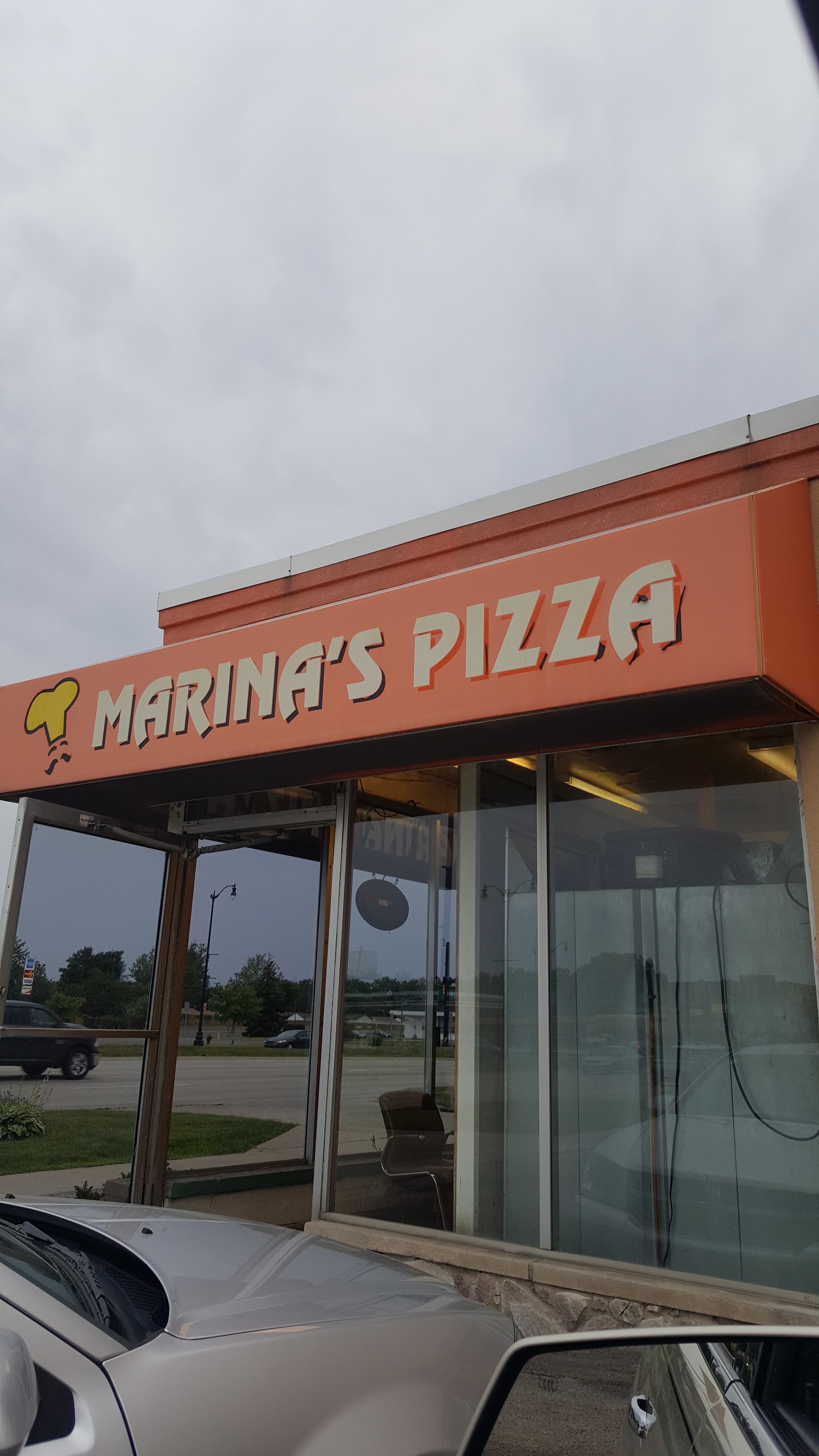 Marina's Pizzeria in Taylor