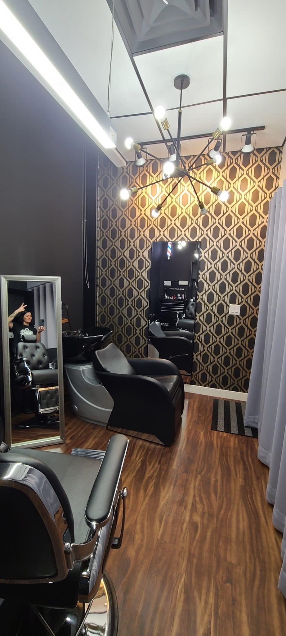 N & A Hair Designs in Taylor