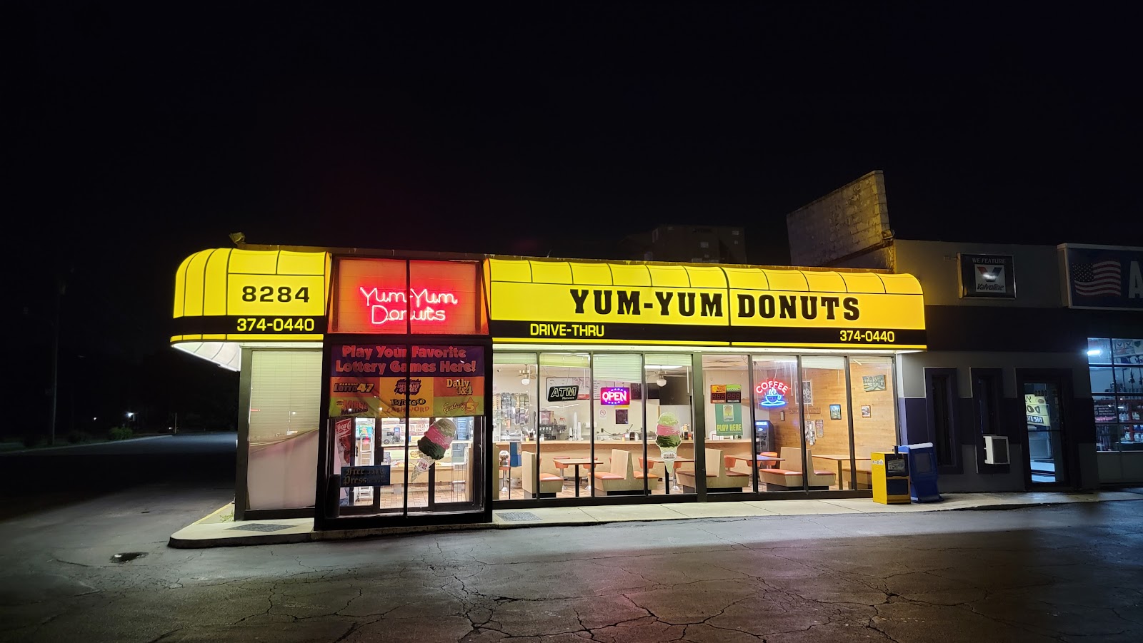 Sam's Yum Yum Donuts in