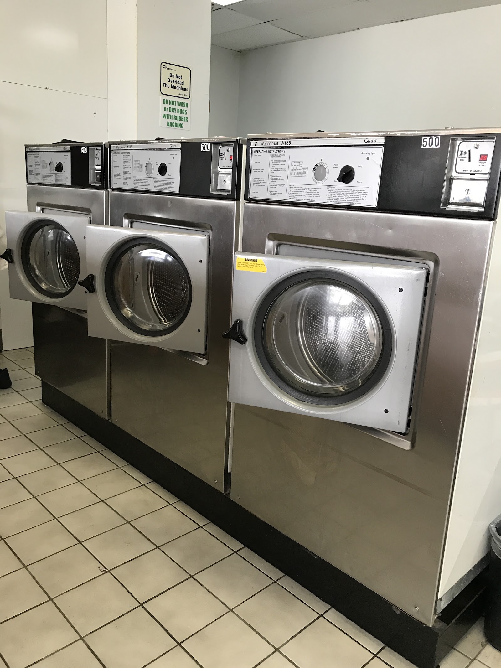 Taylor Coin Laundry in Taylor