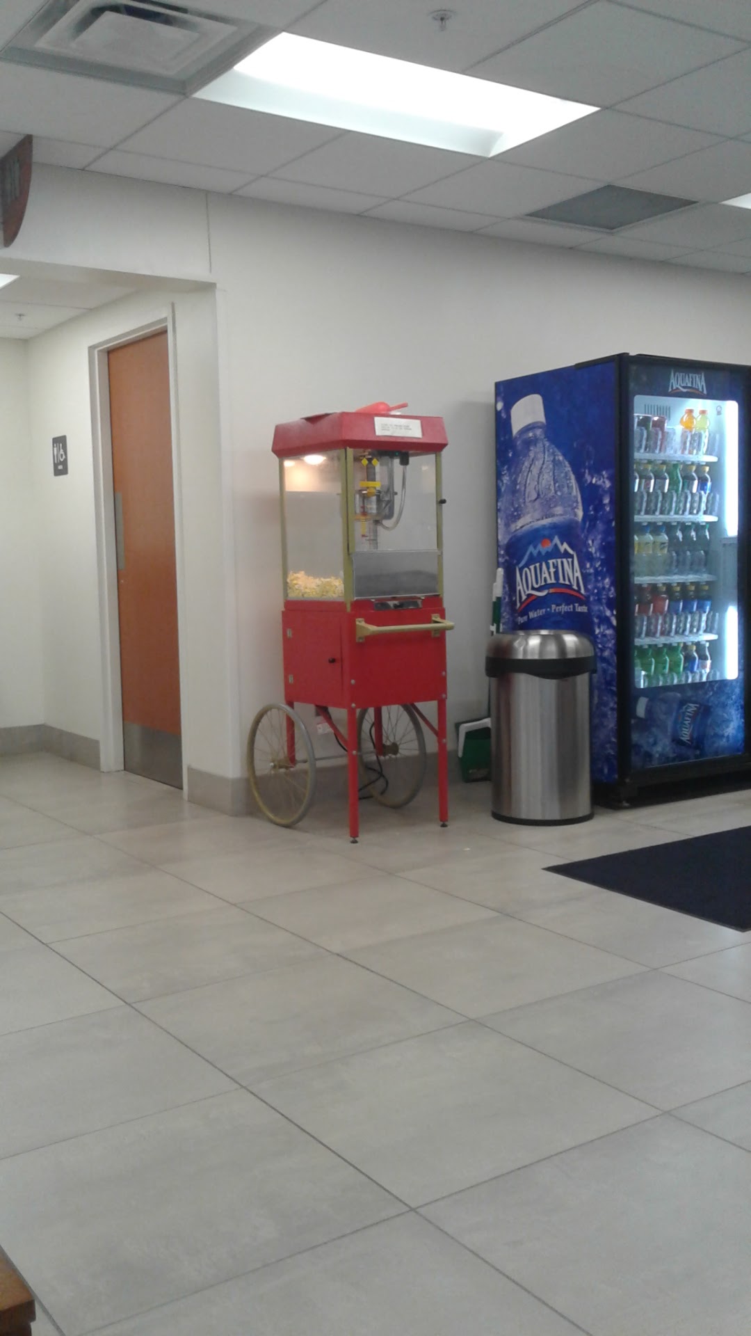 Taylor Ford — photo